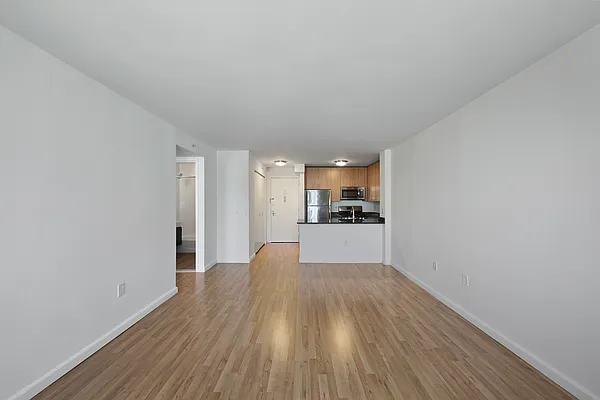 Rented by Gotham Organization | media 27