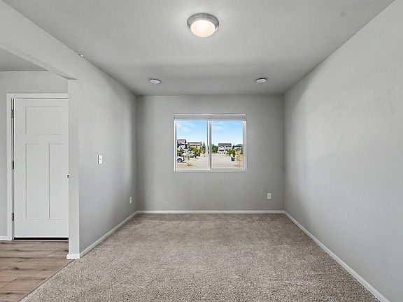 5th image of 15065 Iverson Loop SE
