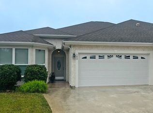 102 Meridian Dr, Kingsland, GA 31548
