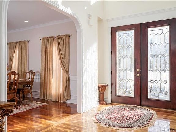 3rd image of 33 Krantz Ln