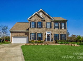 12602 Skymaster Ct, Charlotte, NC 28278