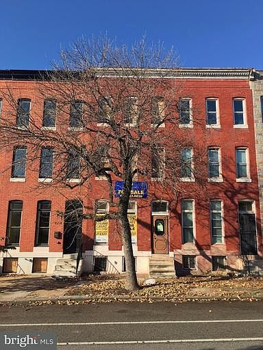 2nd image of 1516 North Broadway