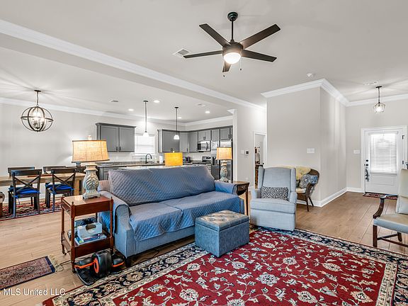3rd image of 14295 Swan Ridge Cir