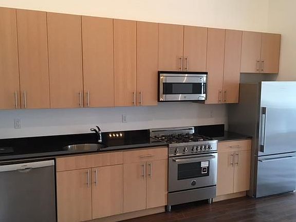 4th image of 53 Howard St APT 5D