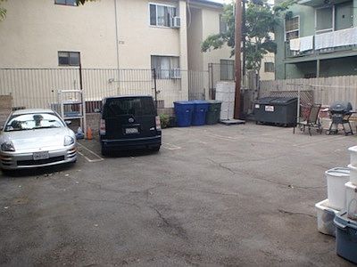 4th image of 1159 N Genesee Ave APT 4