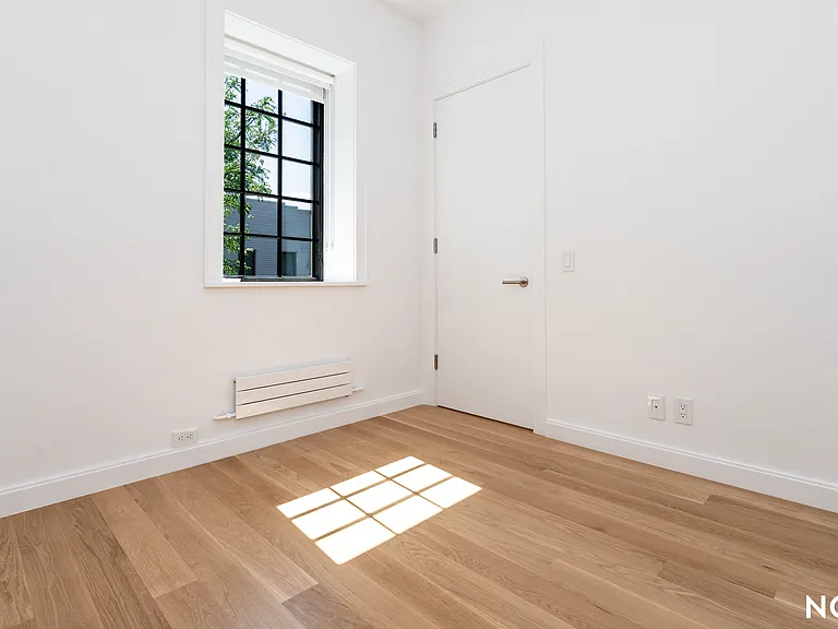 166 Eckford St #3 — Photo 29