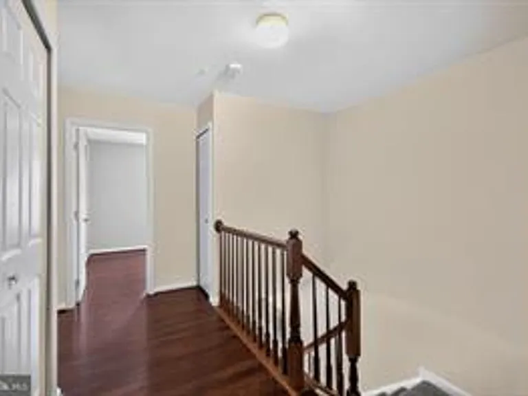 10 Augustine Ct — Photo 21