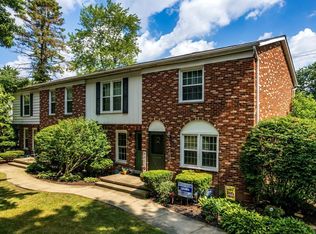 115 Bard Dr, Hudson, OH 44236