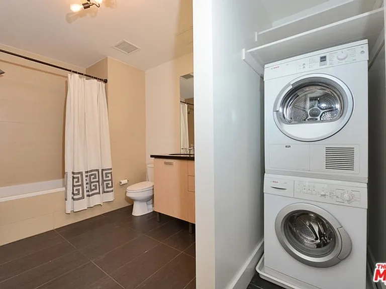 460 S Spring St #510 — Photo 9