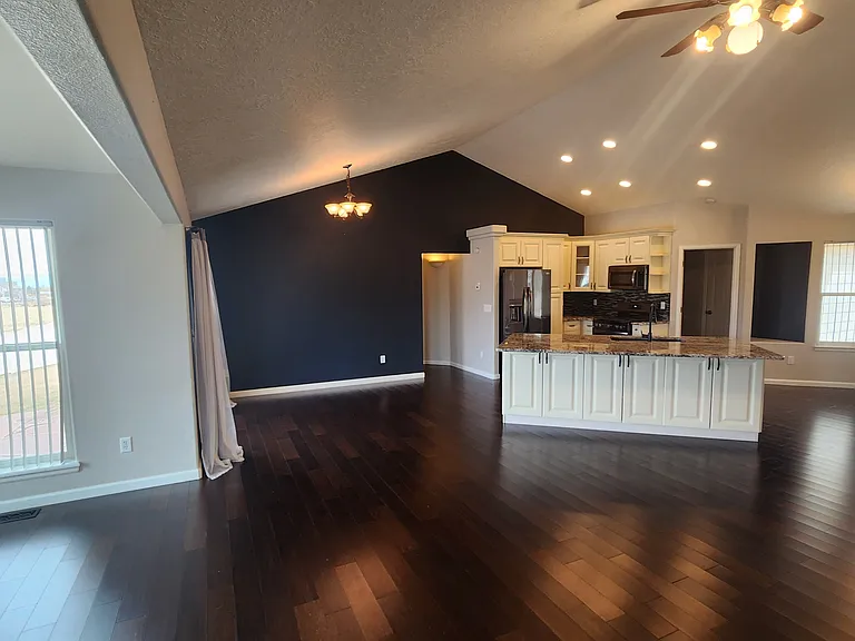 1816 Otter Pond Cir — Photo 2