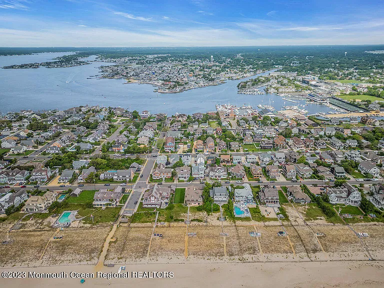 683 Main Ave — Photo 75