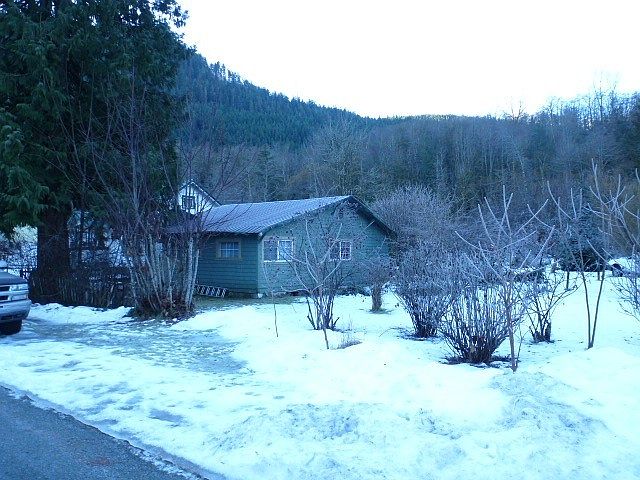 1st image of 71651 NE Old Cascade Hwy