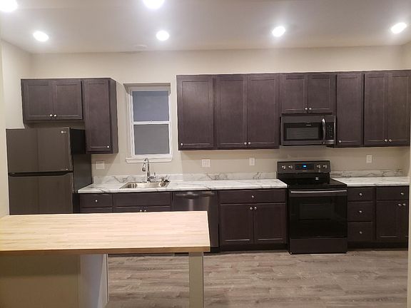 5th image of 3648 Russell Blvd Floor 2