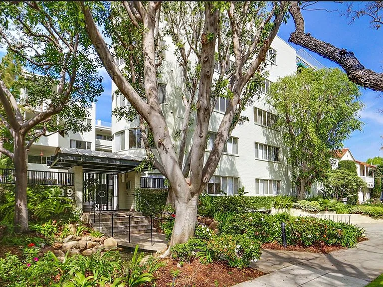 Oakhurst Moderne — Photo 9