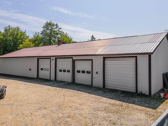 4th image of 24 Robichaud Rd