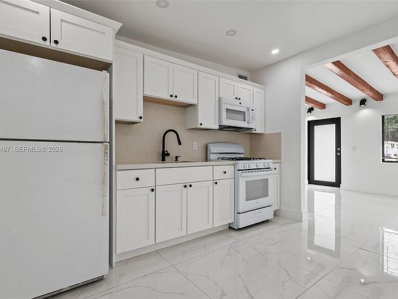 5th image of 431 E 62nd St
