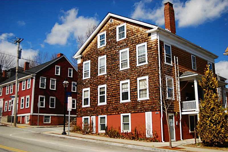 1st image of 24 King St APT 2