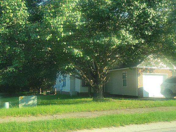 3rd image of 2024 McKinnon Dr