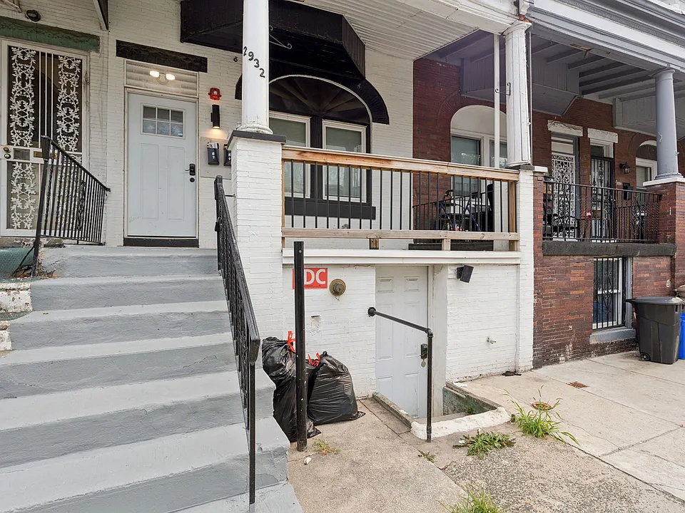 2932 W Oxford St #1