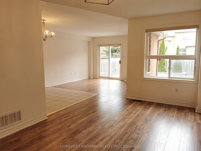 120 Kimono Cres — Photo 5