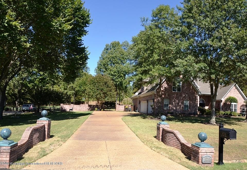 1st image of 8256 Mellen Dr