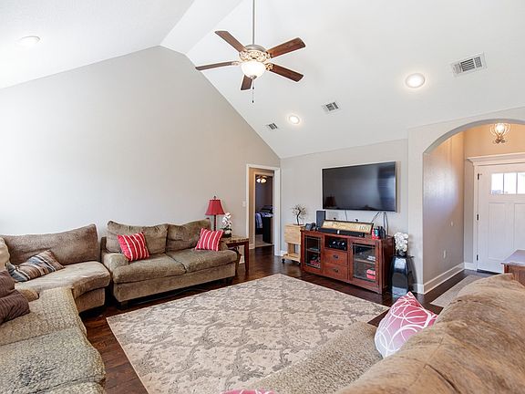 4th image of 7540 Kayla Dr