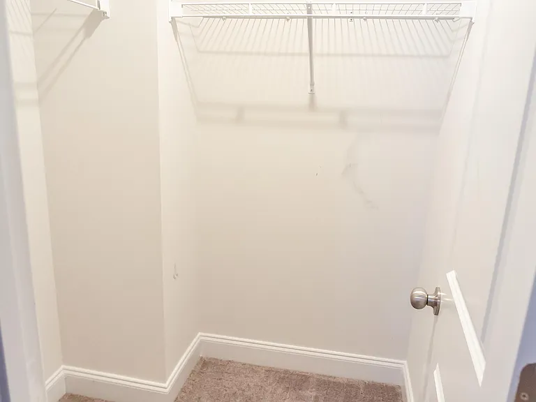 Wow! With a Walk-in closet! Nice