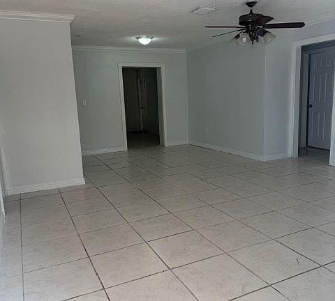 3rd image of 2801 N 74th Ave