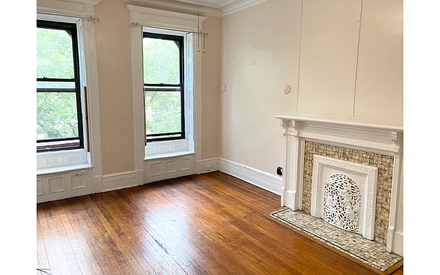 Rented by Douglas Elliman | media 14