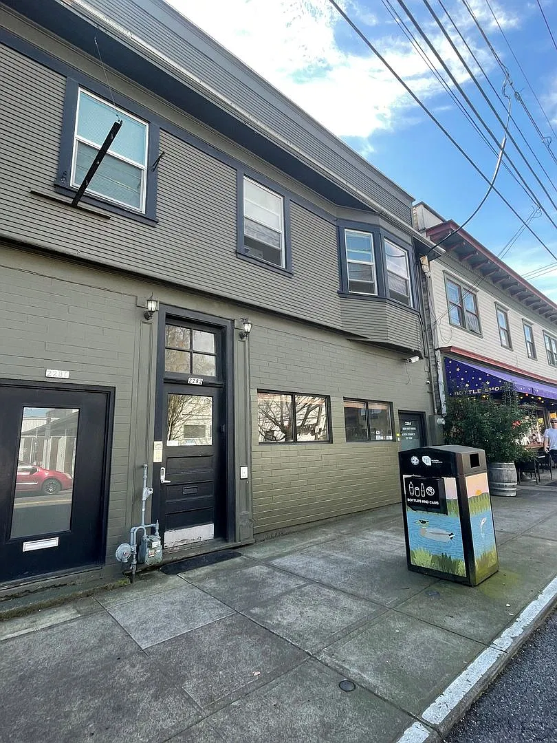 Bon Air Apartments — Photo 1