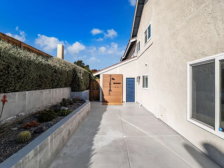25392 Neptune Dr — Photo 48