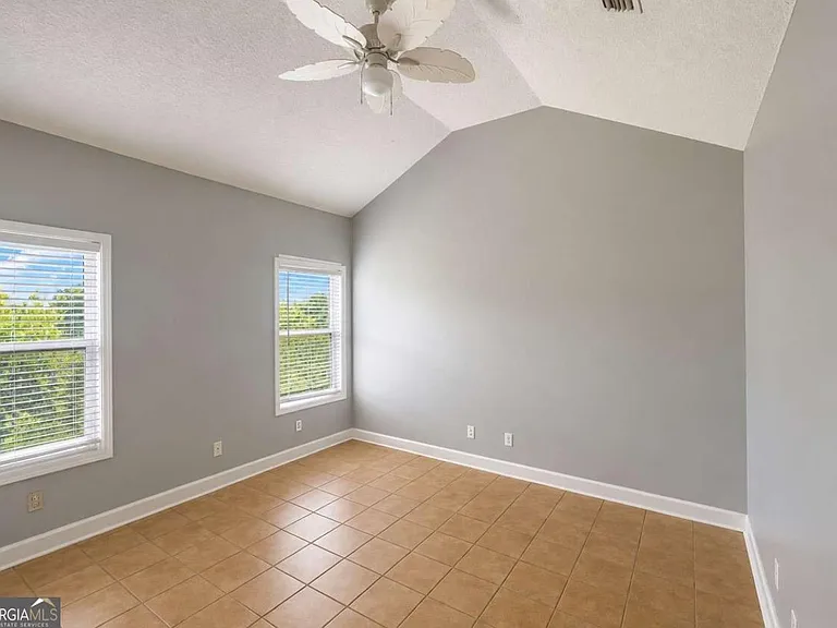 233 Austin Ryan Dr — Photo 17
