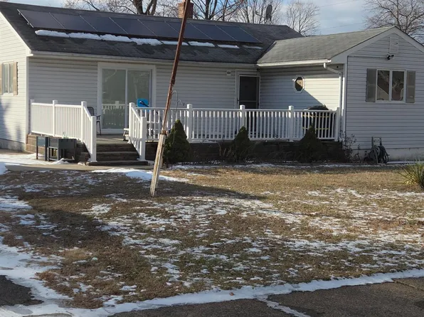 5200 Emerson St, Piscataway, NJ 08854