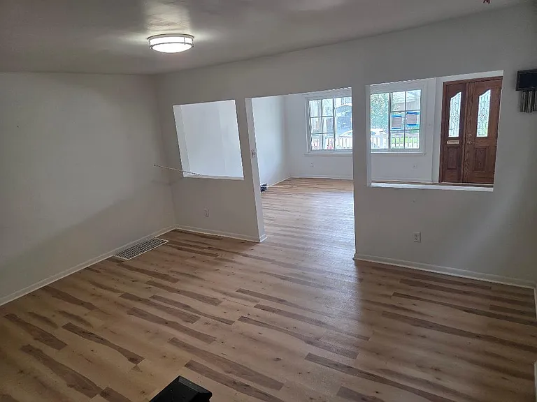 118 Regent St #118 — Photo 3