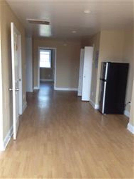 2nd image of 2312 Whittier Ave APT 1