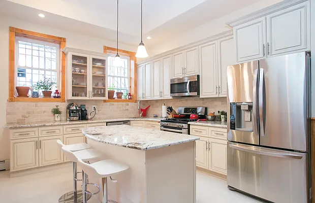 Rented by Chris Stewart, LREB | media 30