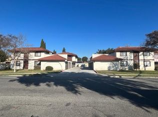11943 207th St APT B, Lakewood, CA 90715