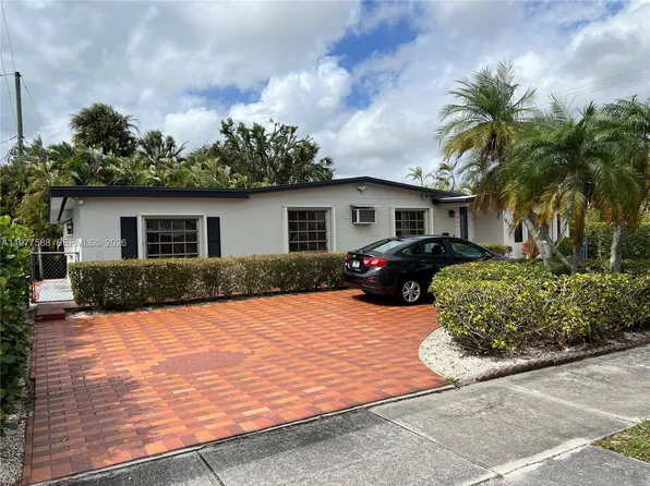 18160 NW 82nd Ave, Hialeah, FL 33015