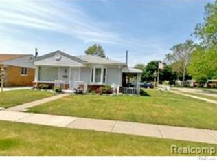 25179 Myler St, Taylor, MI 48180