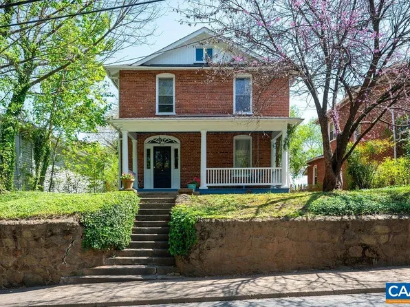 206 10th St NW, Charlottesville, VA 22903