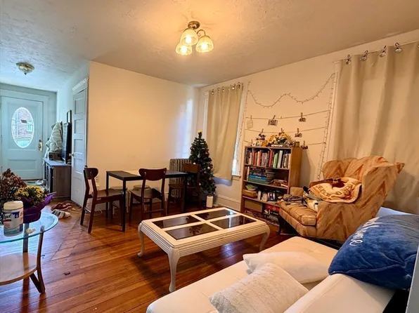 85 Academy Hill Rd #91, Brighton, MA 02135