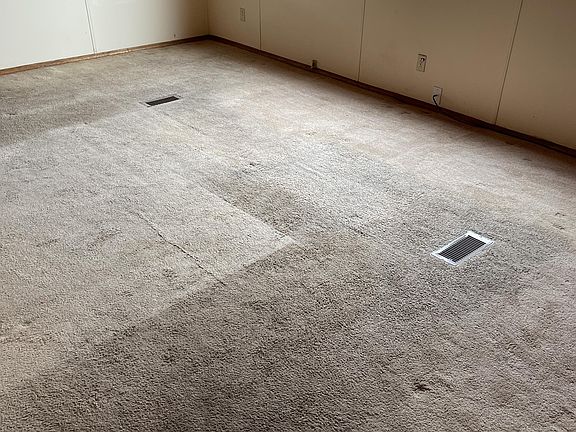 5th image of 2433 Central Ave #11185147