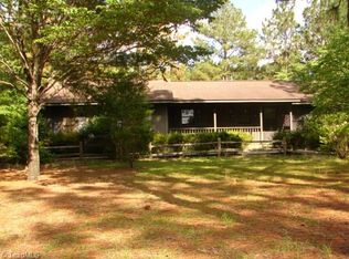 505 N Currant St, Pinebluff, NC 28373