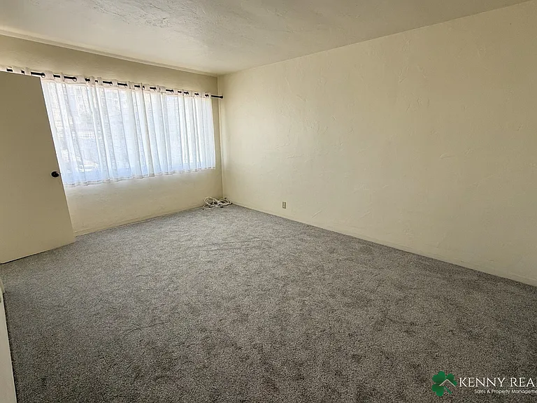 75 Citrus Ave #3 — Photo 11