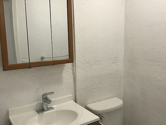 2nd image of 9862 Vidaurri Ln