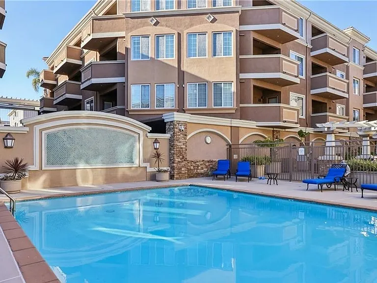 2750 Artesia Blvd #206 — Photo 22