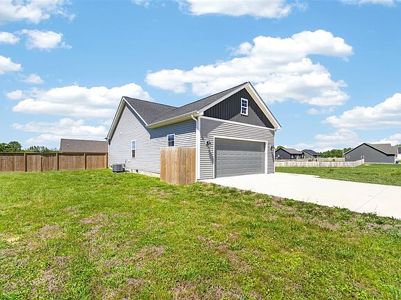 2nd image of 147 Greenbriar Ln Lot 56