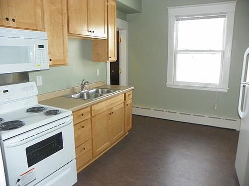 5th image of 711 Charles Ave