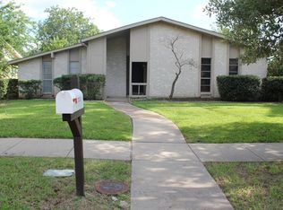 2020 Chestnut Rd, Carrollton, TX 75007