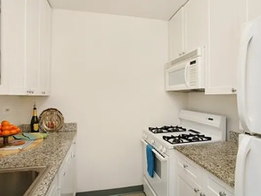 Sold by Corcoran | media 16